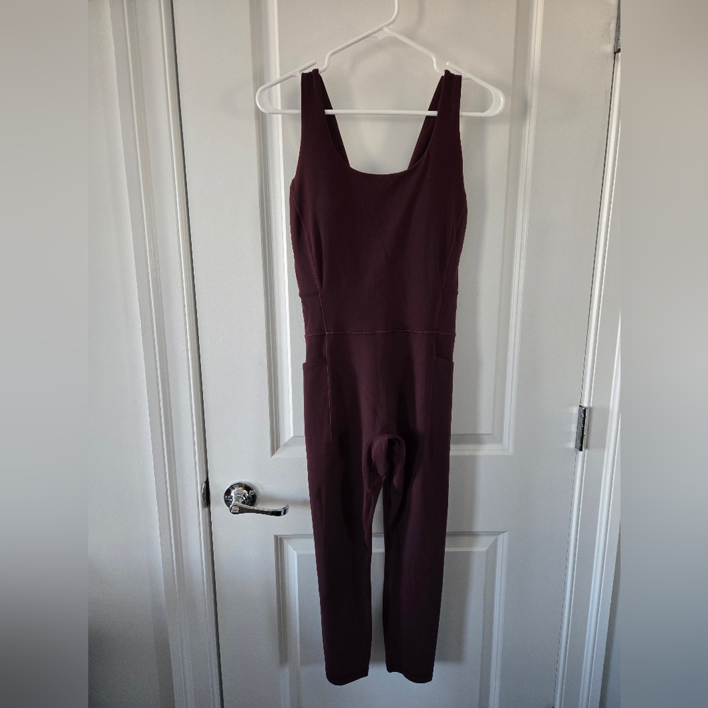 Athleta salutation bodysuit, burgundy red purple, medium